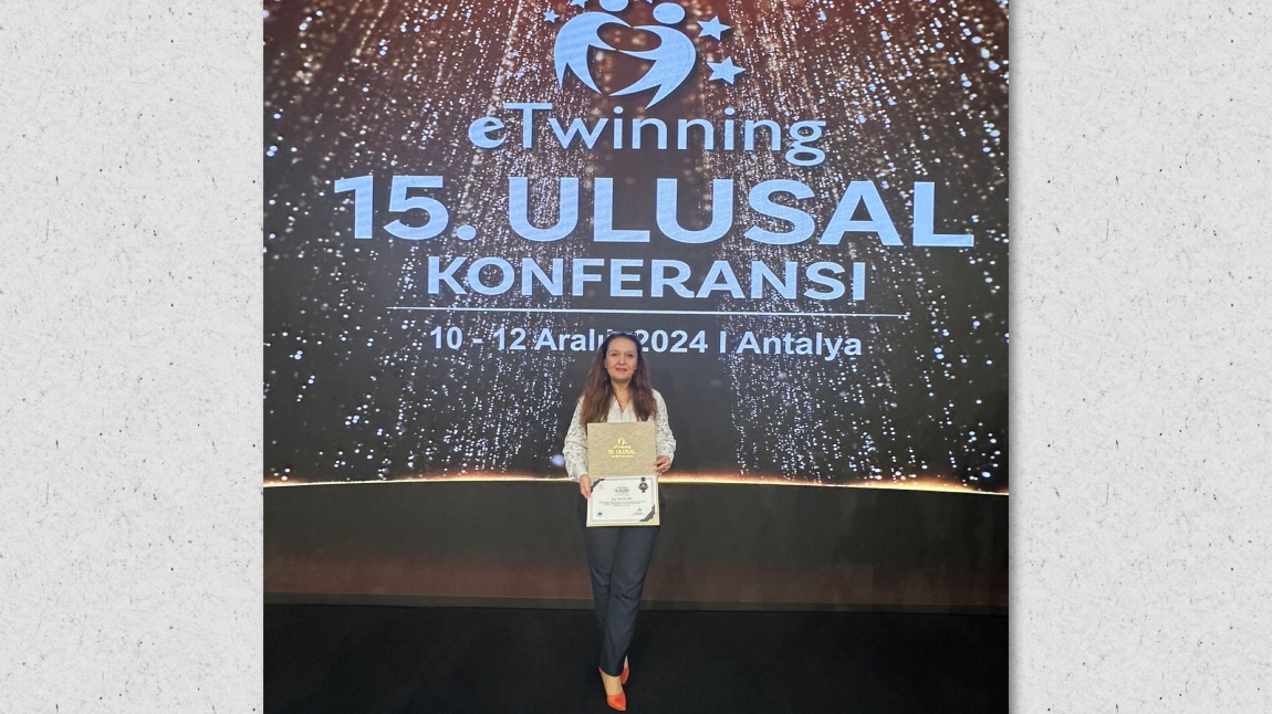 İngilizce Öğretmenimiz Fadile Efser Neci’nin eTwinning Başarısı ve Ulusal Konferansa Daveti